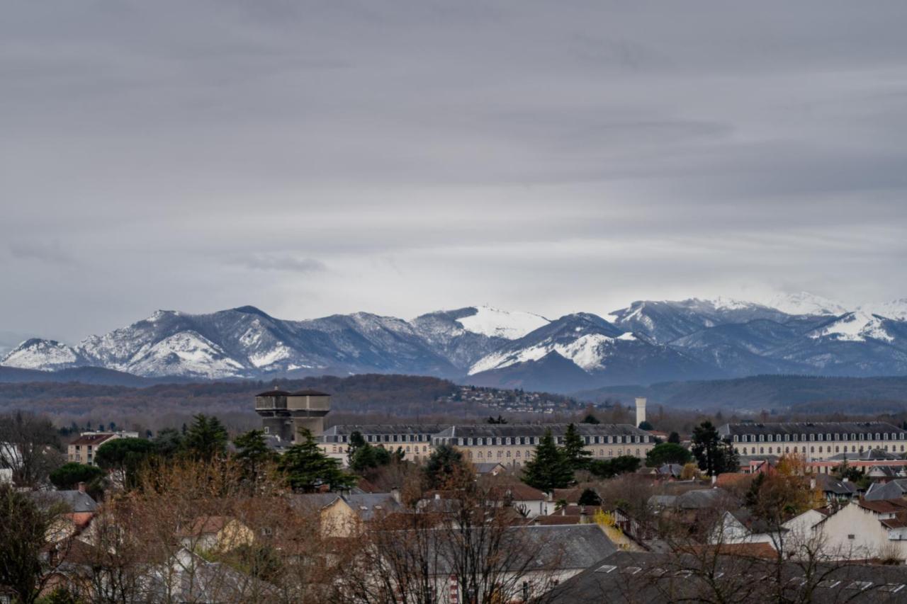 Ferienwohnung Cap Sud - 53M2- Vue Pyrenees- Hypercentre-Parking -Wifi Fibre Tarbes Exterior foto